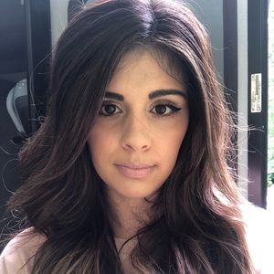 Meet your Posher, Cayla